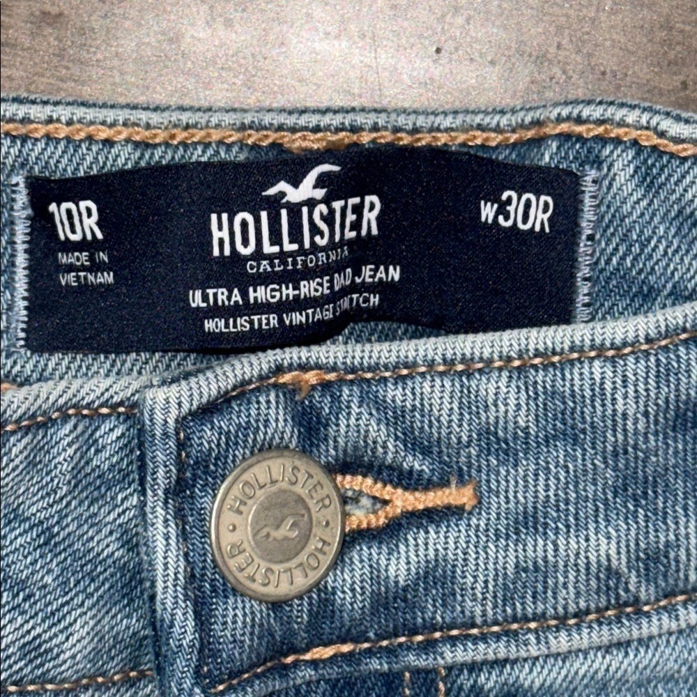 Hollister Ultra High Rise Dad Jeans SZ 30R / 10R - Picture 3 of 7